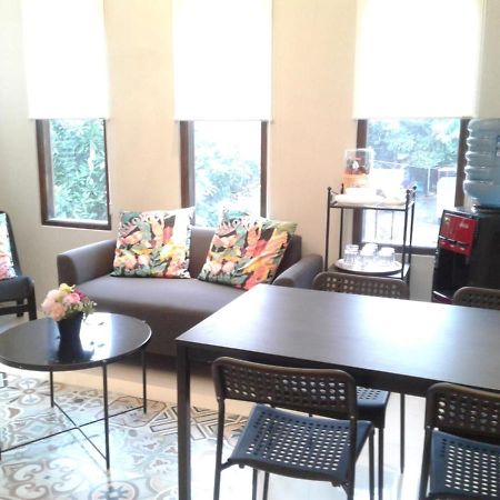 Sabi Guest House - Strategic Family -Married Couples Only- Hostel In Prawirotaman Jogjacarta Exterior foto