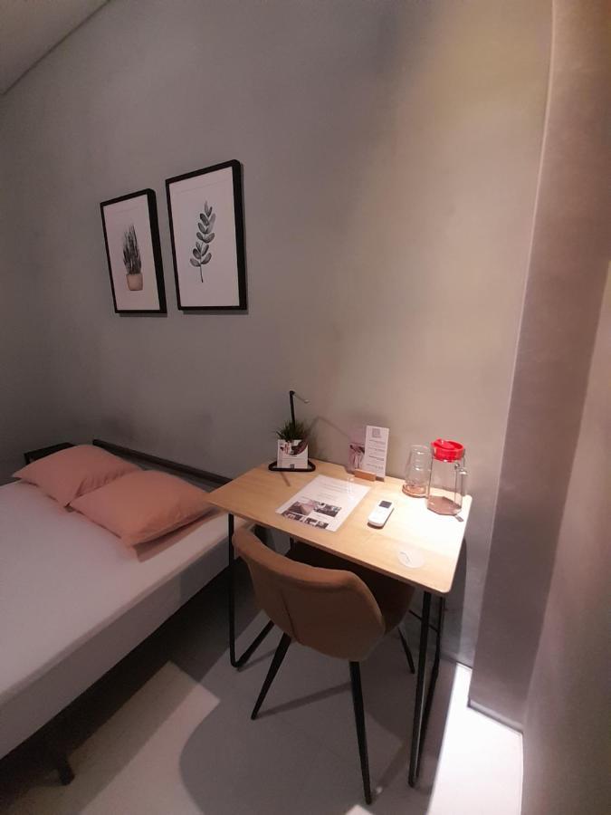 Sabi Guest House - Strategic Family -Married Couples Only- Hostel In Prawirotaman Jogjacarta Exterior foto