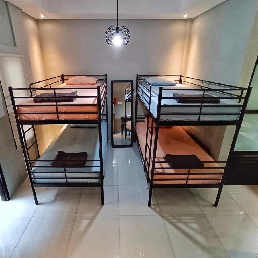 Sabi Guest House - Strategic Family -Married Couples Only- Hostel In Prawirotaman Jogjacarta Exterior foto