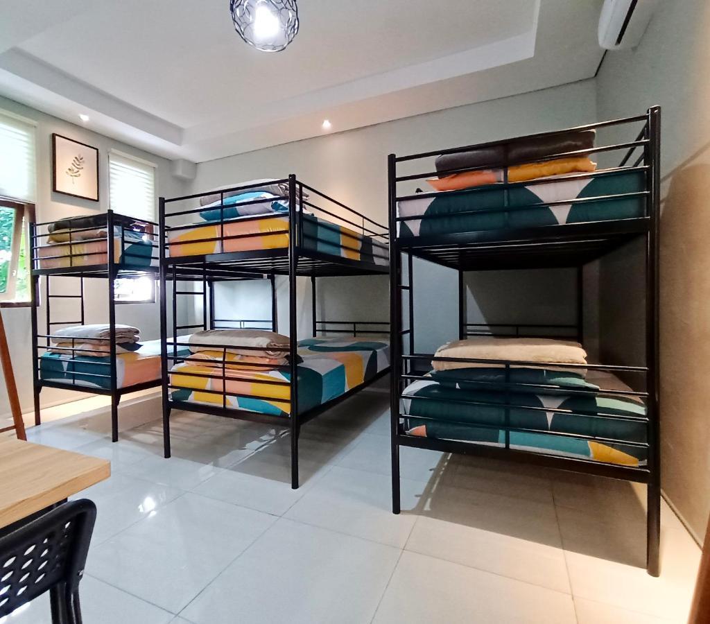 Sabi Guest House - Strategic Family -Married Couples Only- Hostel In Prawirotaman Jogjacarta Exterior foto